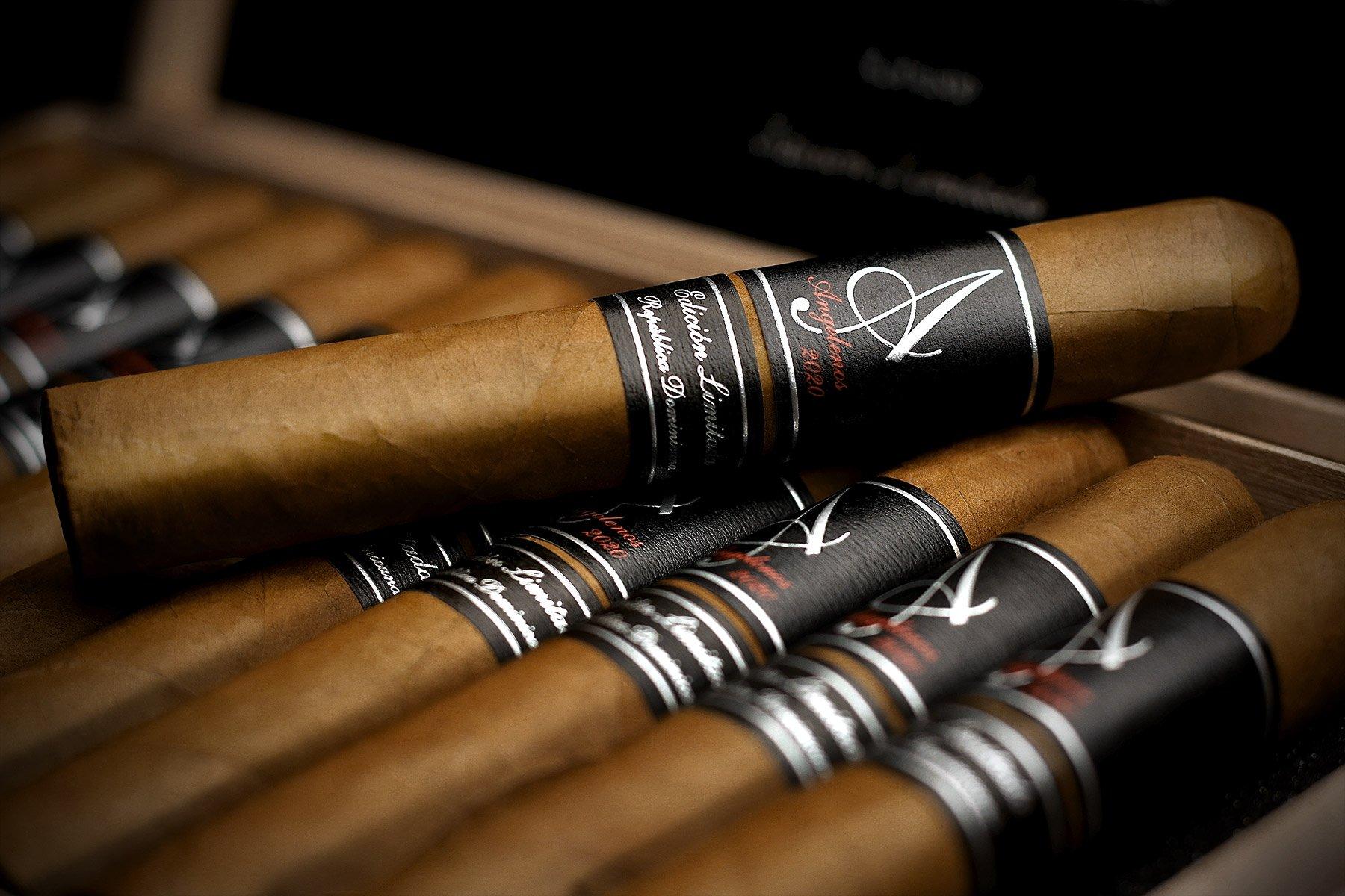 Angelenos Robusto Box of 25