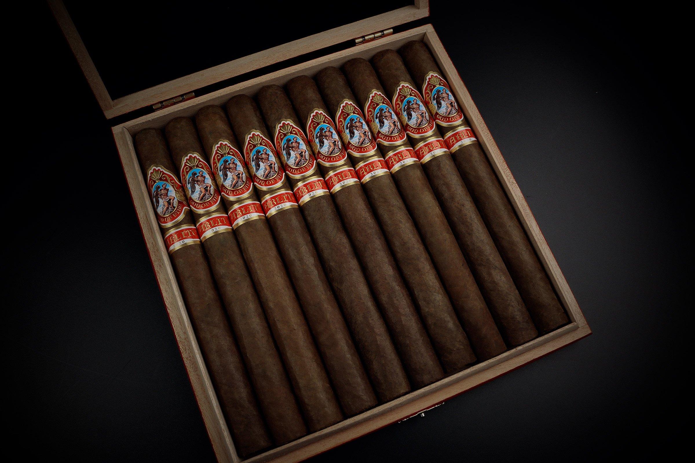 Fuente God of Fire Carlito Double Corona (BOX OF 10)